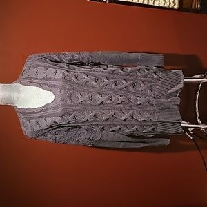 Oversized Cableknit V-neck Sweater